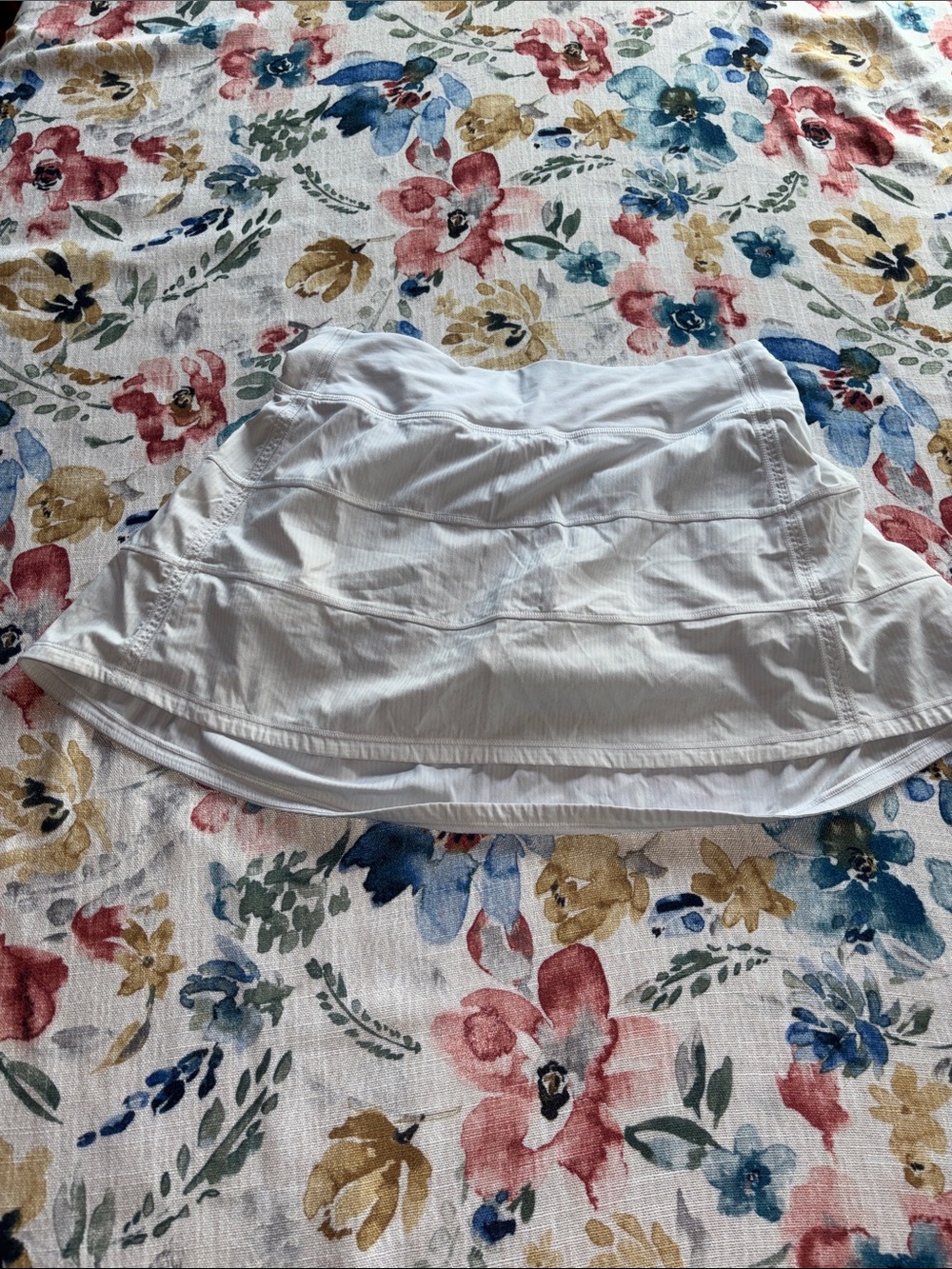 Lululemon Pace Rival Skirt (Tall) *4-way Stretch 15"
White